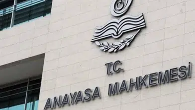 AYM: Evlenen kadınların kütüğü eşinin hanesine taşınmaya devam edecek