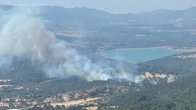 Çanakkale'de Tarım Arazilerini Tehdit Eden Yangın, Yangın Ekibi Hızla Müdahale Ediyor