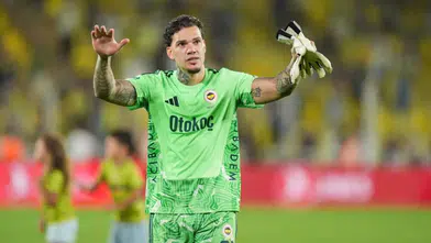 Ederson, Fenerbahçe kalesine duvar ördü