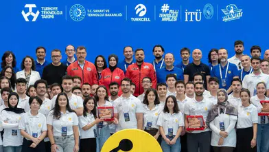 Turkcell ve TEKNOFEST'ten "5G ve Yapay Zeka ile Akıllı Yol Güvenliği Yarışması" Finali Gerçekleşti!