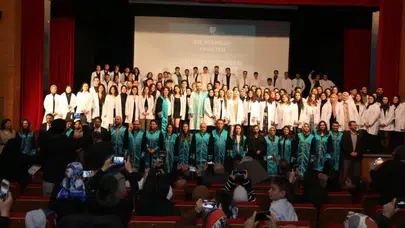 RTEÜ Diş Hekimliği Fakültesi Öğrencileri Önlüklerini Giydi