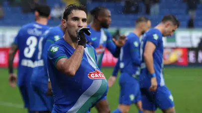 Çaykur Rizespor, Eyüpspor'u 3-0 yenerek 4 hafta aradan sonra galip geldi!