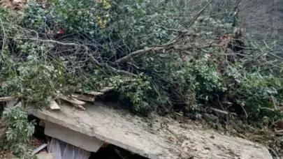 Rize’de Gece Yarısı Heyelanı: Bostan Ailesinin Evi Yerle Bir Oldu