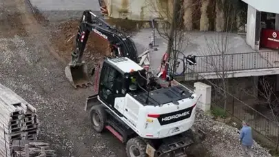 Arhavi’de Yol Seferberliği: Musazade Mahallesi Eyüp Çarmıklı Caddesi Betonlanıyor