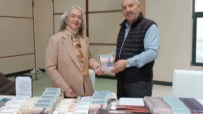 Hatice Kopuz, İstanbul Karadeniz Günleri’nde Okurlarıyla Buluştu