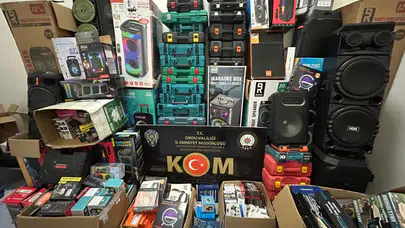 Kaçakçılığa karşı büyük operasyon: On binlerce ürün ve tonlarca alkol yakalandı!