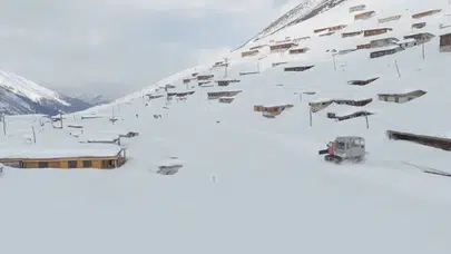 Rize’de Nisan Şoku: Yaylada Kar 2 Metreye Ulaştı