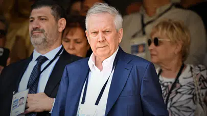 Fenerbahçe Başkan Adayı Aziz Yıldırım sahaya iniyor