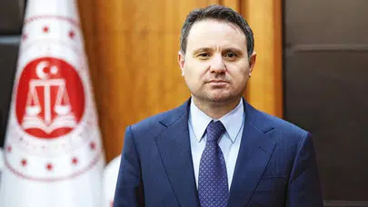 Mahkemelerdeki Gecikmelere Çözüm: Yeni Düzenlemeler Hayata Geçiyor!