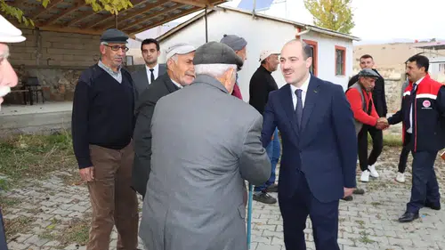 Kaymakam Mustafa Çelik, Tekeli Mahallesi’nde Vatandaşlarla Buluştu