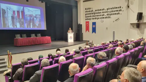 Ortahisar Belediye Başkan Yardımcısı Özer İskender 9. Arıcılık Paneli’ne Katıldı