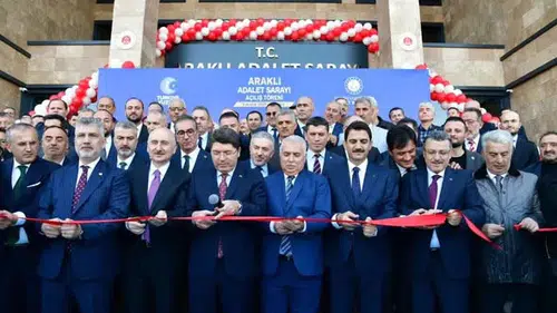 Araklı Adalet Sarayı Hizmete Açıldı: Açılış Töreninde Dualar Edildi