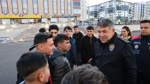 Erzurum İl Emniyet Müdürü Karaburun’dan Okul Ziyareti