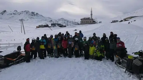 Ovit Dağı Kar Kalitesiyle Kış Sporlarına Hazır, Tesis Eksikliği Dikkat Çekiyor
