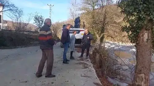 Fındıklı’da Dere Nöbeti Sürüyor: Arılı Deresi’nde Ağaç Kesimine İzin Verilmedi