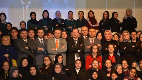 Türkiye Yüzyılı Bilim İnsanı Turgay Karakaş, Rize’de Öğrencilerle Buluştu