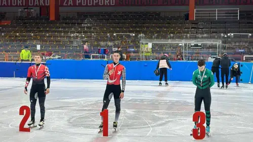 Erzurumlu İlyas Karadağ, Slovakya'da 500 metre birinciliğiyle Türk sporunu gururlandırdı