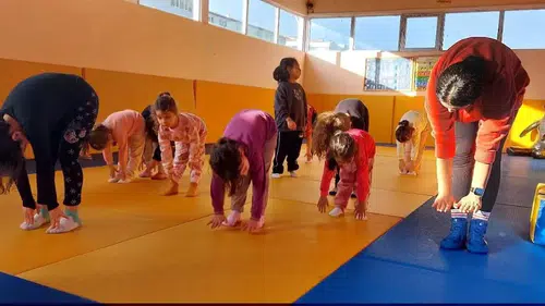 Hopa’da Cimnastik Kursu Aralıksız Devam Ediyor