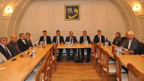 Erzurum’da Tarımsal Sorunlar ve Alternatif Ürünler Masaya Yatırıldı