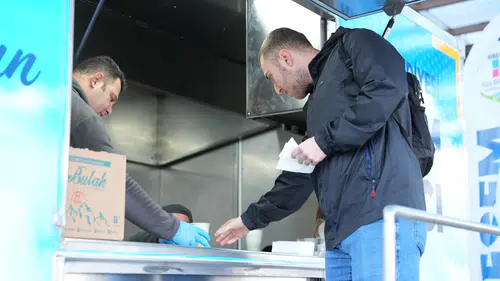 Recep Tayyip Erdoğan Üniversitesi’nde Öğrencilere Sıcak Çorba İkramı