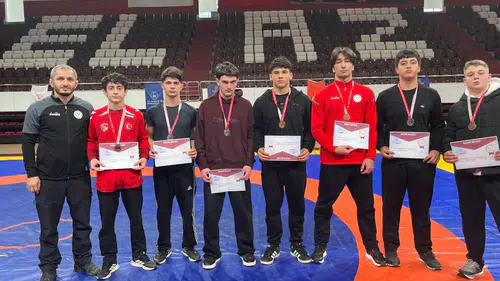 Rize Güreşte Final Biletini Aldı