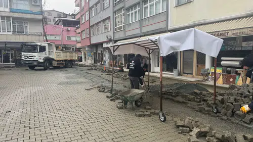 Arhavi’de Kilit Taşı Onarım Çalışmaları İlçe Genelinde Sürüyor