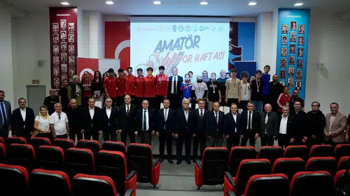 Trabzon’da Sporun Enleri Ödüllendirildi! Başarılı Sporcular Ödüllerine Kavuştu