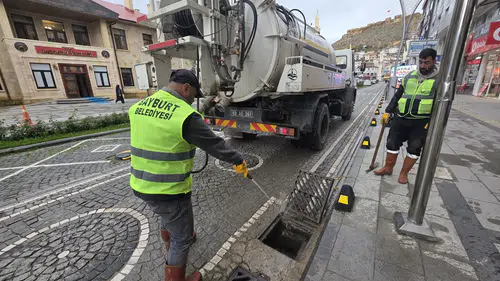 Bayburt Belediyesi’nden Mazgal Temizliği Çalışmaları