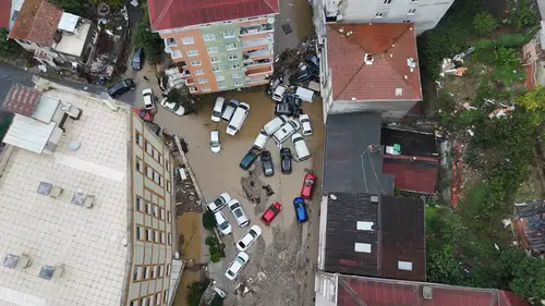 50-55 araç pert oldu! Felaketin boyutu gün ağarınca ortaya çıktı