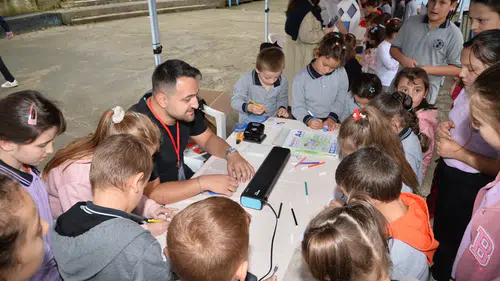 Trabzon’da Köy Okulunda Bilim Şenliği: 120 Öğrenci Bilimle Buluştu