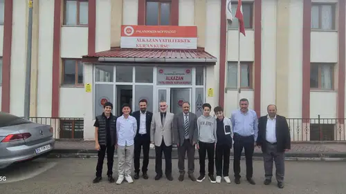 Alkazan Kur’an Kursu Hafızlarına Belgeleri Takdim Edildi