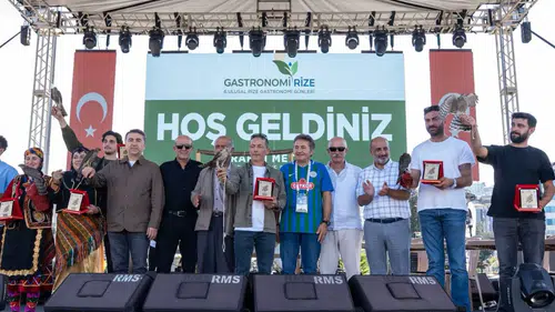 Rize Gastronomi Günleri’nde Atmacaların Güzelliği Yarıştı