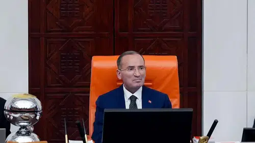 Bozdağ, TBMM Başkanvekilliği görevinden istifa etti