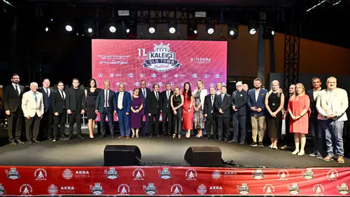 Dünya şehirleri Antalya’da: 11. Uluslararası Kaleiçi Old Town Festivali gala gecesiyle başladı