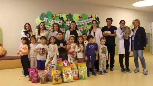 Eskişehir'de minikler can dostlarla buluştu