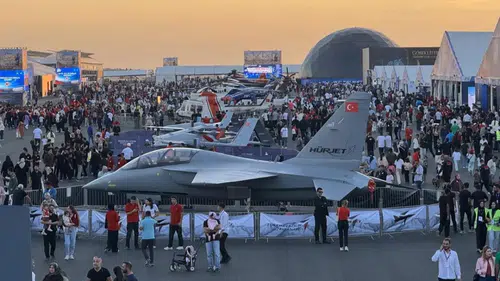 TEKNOFEST Güneydoğu'da nefes kesen ikinci gün! Türk Yıldızları yeniden gökyüzünde