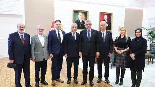 Hekimsen ve ALKON’dan Sağlık Bakanlığı’na Ziyaret: Hekimlik Meslek Kanunu ve Malpraktis süreçleri görüşüldü