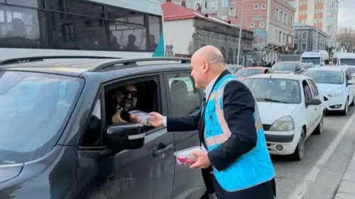 AK Parti Kars İl Başkanlığı’ndan İftara 5 Kala etkinliği