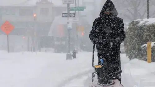 ABD’de kar alarmı: 5 binden fazla uçuş iptal edildi