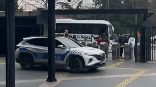 Beyoğlu’nda üniversite kampüsünde bıçaklı kavga: 1 yaralı