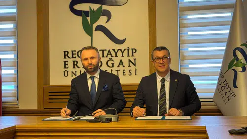 Recep Tayyip Erdoğan Üniversitesi ile TÜSEB Arasında Eğitim ve Simülasyon Alanında İş Birliği Protokolü İmzalandı