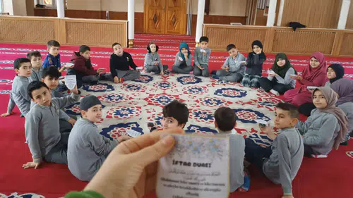 Oltu Müftülüğü’nden ÇEDES Projesi Kapsamında Cami-Çocuk Buluşması ve Şehitlik Ziyareti