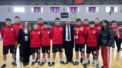 Artvin Okul Sporları Futsal Gençler A Erkek İl Birinciliği’nde Şampiyon Hopa Nuri Vatan Anadolu Lisesi