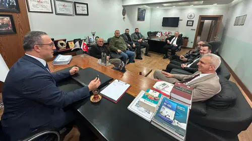 Rize Ardeşen’de Ulaşım Zirvesi: Şoförler Odası ile ATSO Ortak Çözüm İçin Bir Araya Geldi