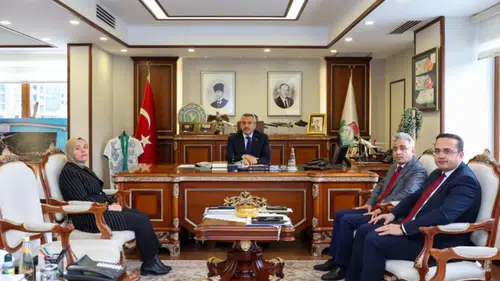 Rize Valiliği’nde Haftalık Değerlendirme Toplantısı: İl Genelindeki Projeler Masaya Yatırıldı