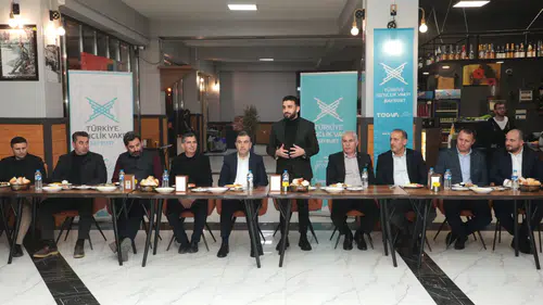 Başkan Mete Memiş Gençlerle Sahurda Buluştu: TÜGVA Bayburt Programına Yoğun Katılım