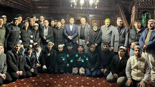 İkizdere Kaymakamı Burak Yaylacı, Güneyce Köyü Kur’an Kursu Öğrencileriyle İftar Sofrasında Buluştu