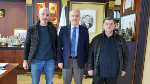 Yiğitler Köyü Derneği’nden Başkan Rahmi Metin’e Ziyaret