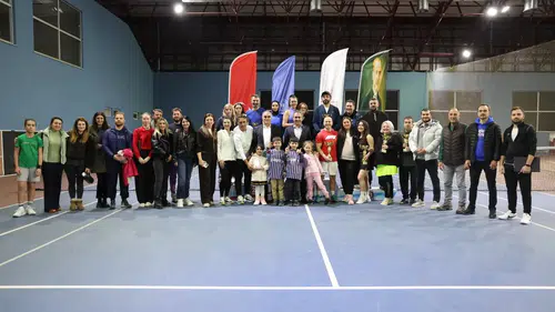 Trabzon’da Ramazan Ayına Özel Karışık Çiftler Tenis Turnuvası Tamamlandı