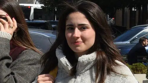 Arda Güler’in Sevgilisi Duru Nayman Bebek’te Görüntülendi: Alışık Değilim Diyerek Röportajı Reddetti